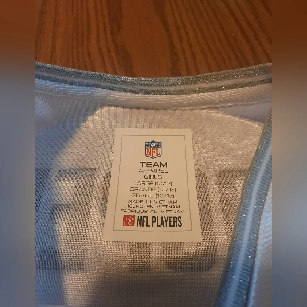Cleveland Browns Cooper NFL jersey girls size large 10/12